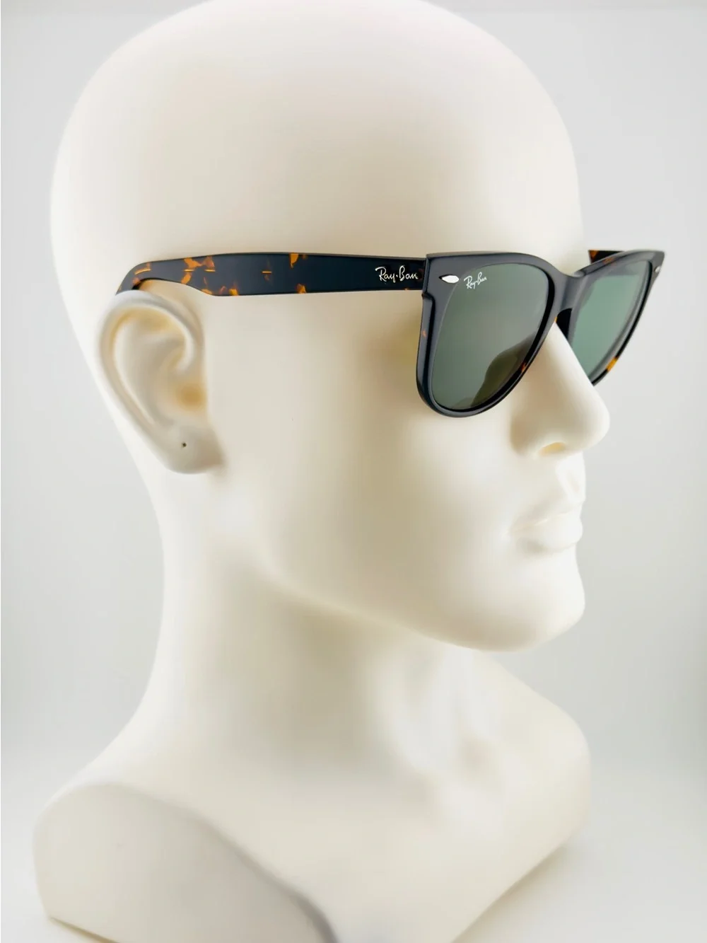 Ray-Ban Classic Wayfarer Sunglasses RB2140 Tortoise Frame with Green Lens 54mm